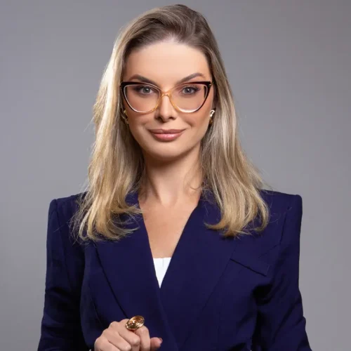 Olívia Fernandes Olívia Fernandes